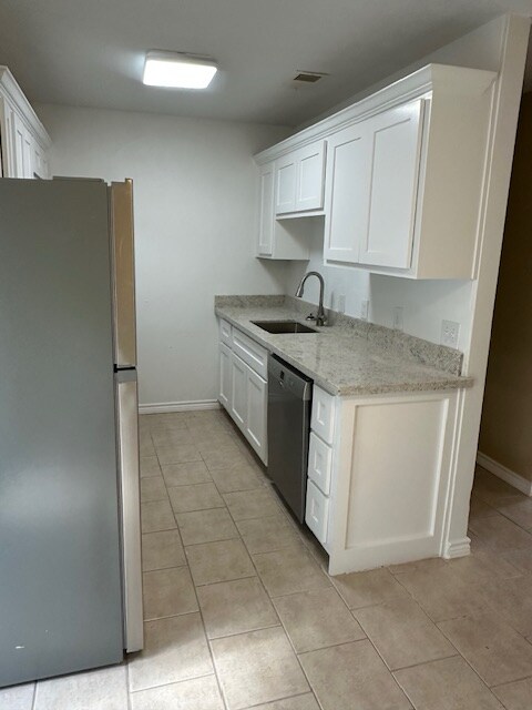 Building Photo - 6760 Prutzman Rd