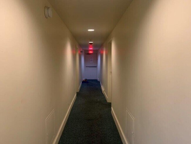 Building Photo - 213 N 2nd St