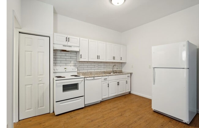 Building Photo - 1212 Day St