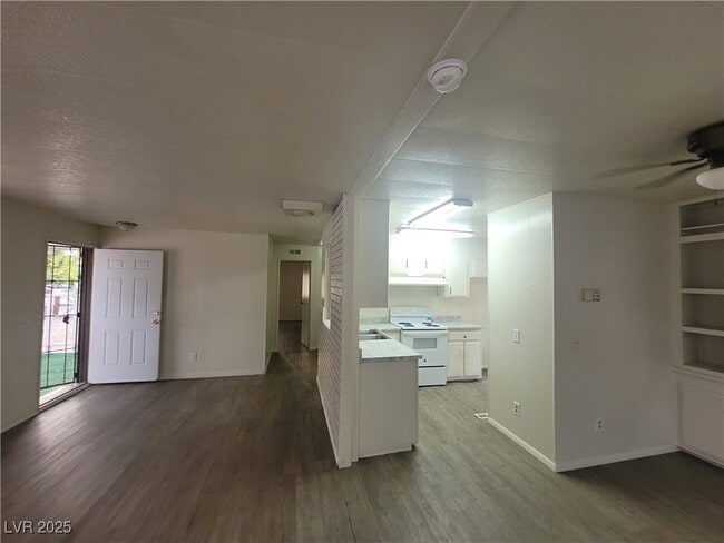 Building Photo - 367 MacFarland Ave
