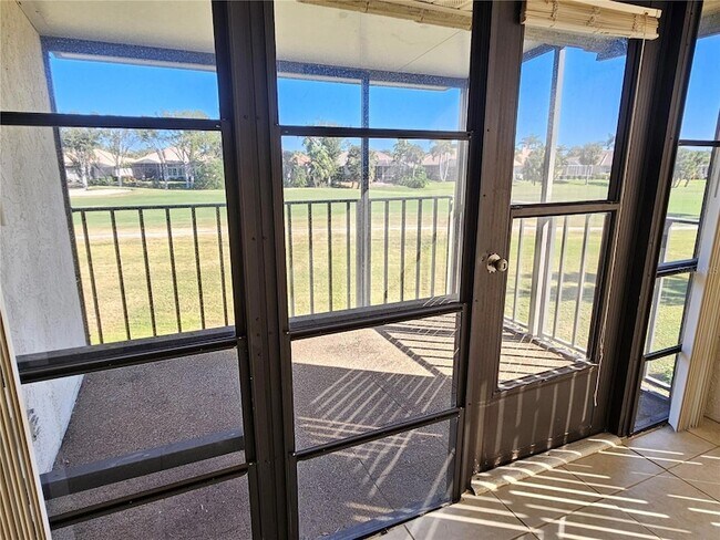 Building Photo - 812 Capri Isles Blvd