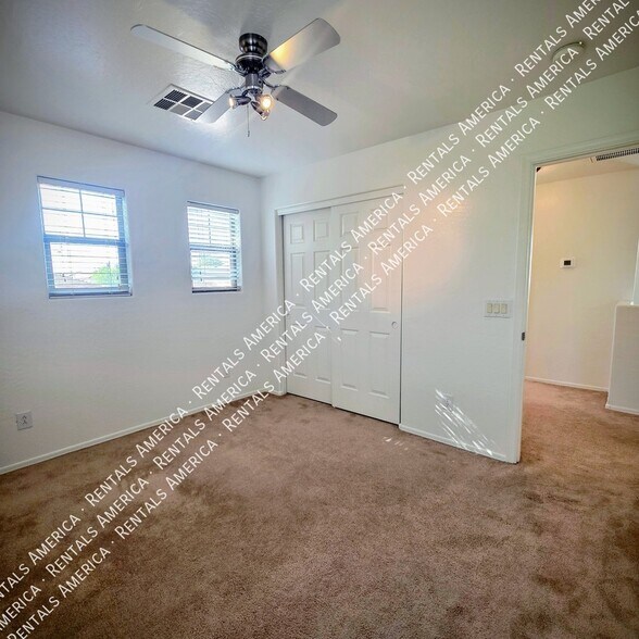 Building Photo - 2715 S Cupertino Dr