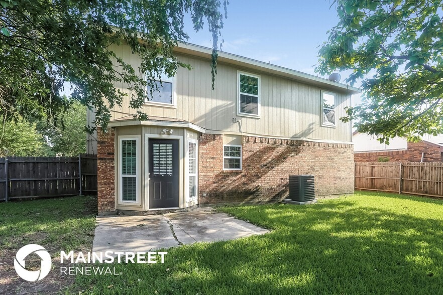 Building Photo - 702 Southridge Ct