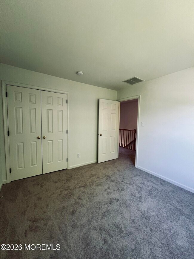 Building Photo - 18 Dayna Ct