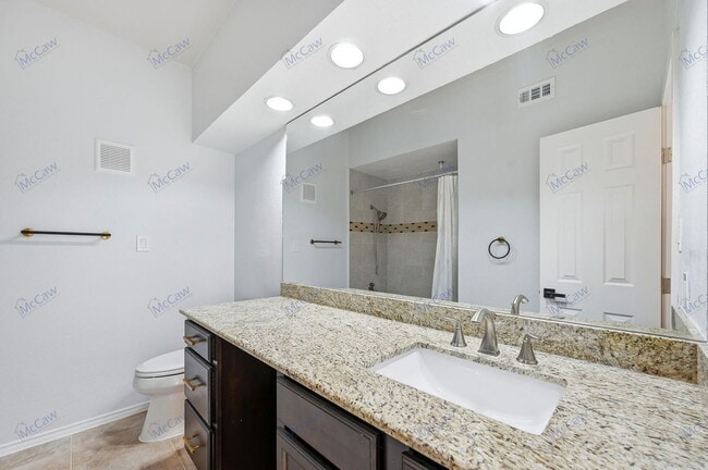 Building Photo - 7151 Gaston Ave