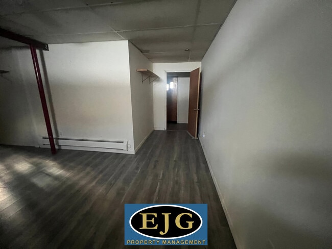 Building Photo - 75 Indian Acres Dr