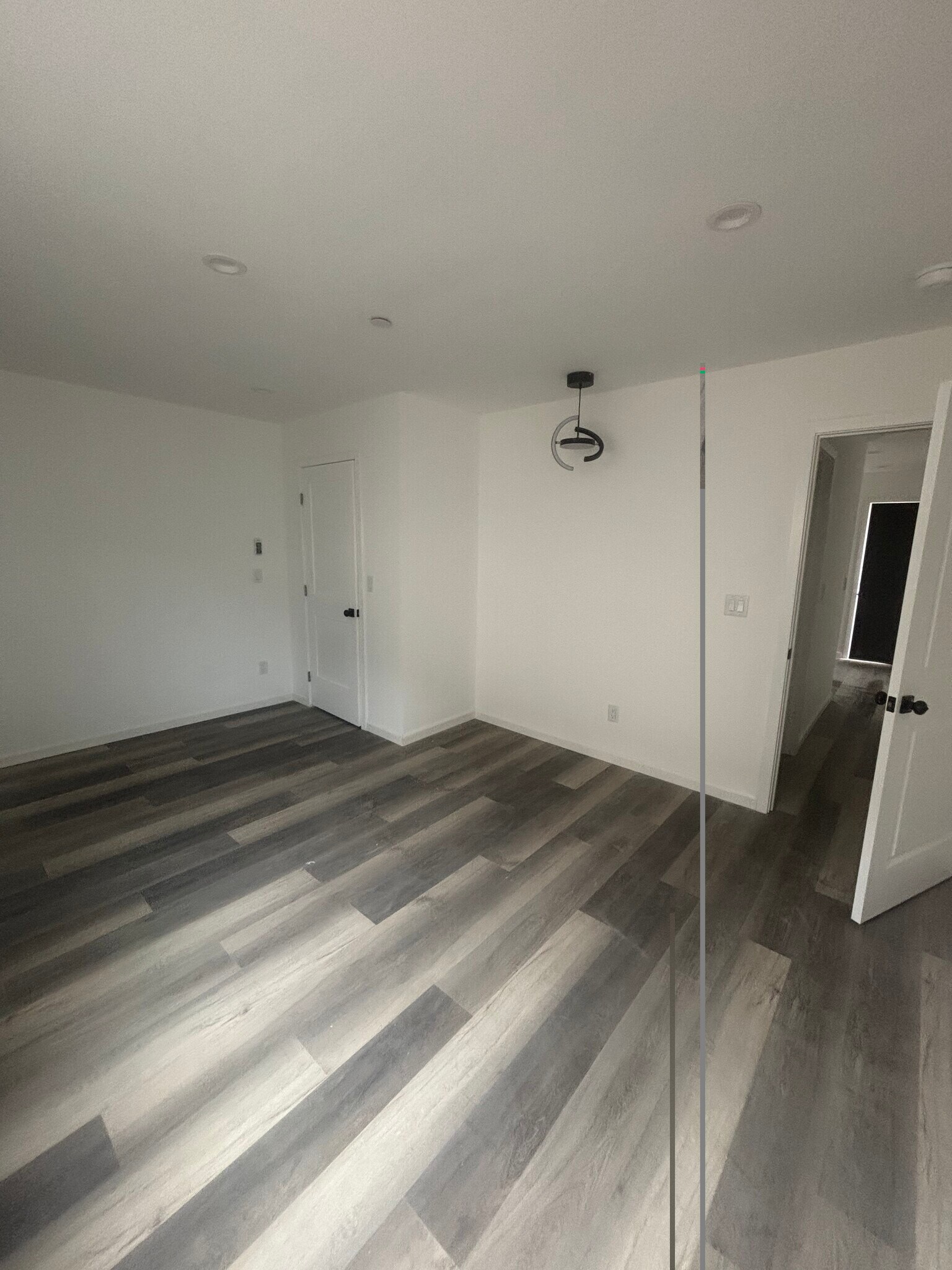 Building Photo - 3006 S Palm Grove Ave