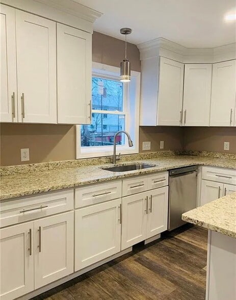 Building Photo - 99 Parnell St