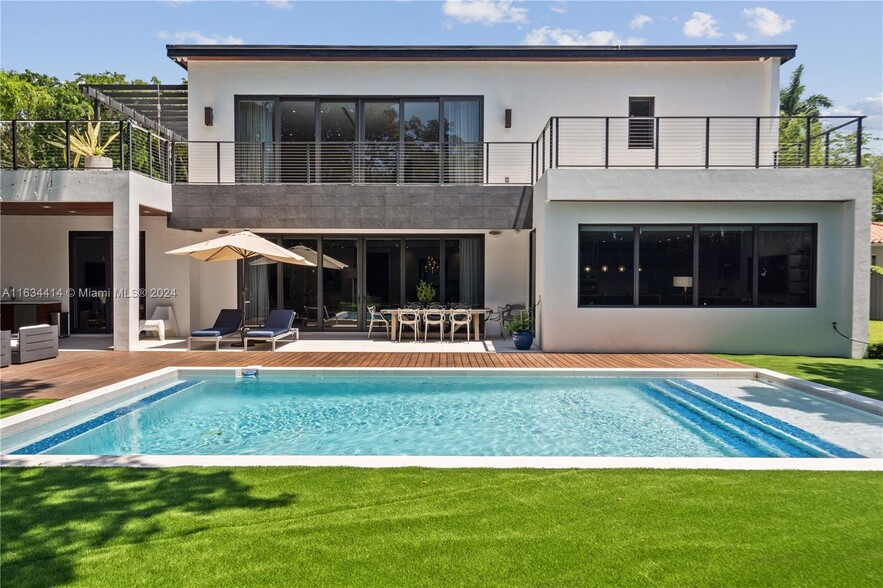 Building Photo - 58 Bay Heights Dr