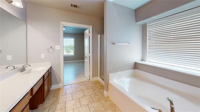 Building Photo - 3114 Flowering Springs Dr