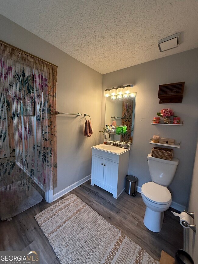 Building Photo - 5045 Laurel Springs Way SE