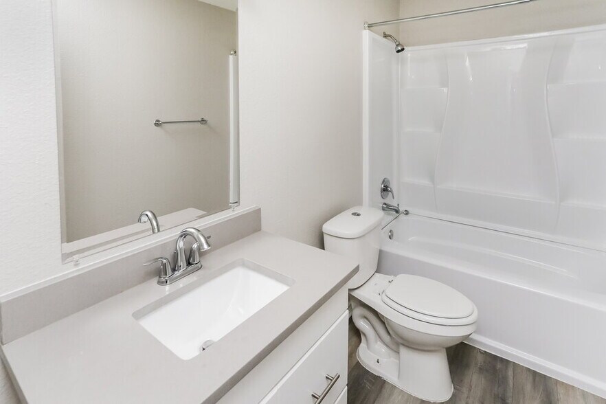 Building Photo - 1226 Misty Meadow Dr