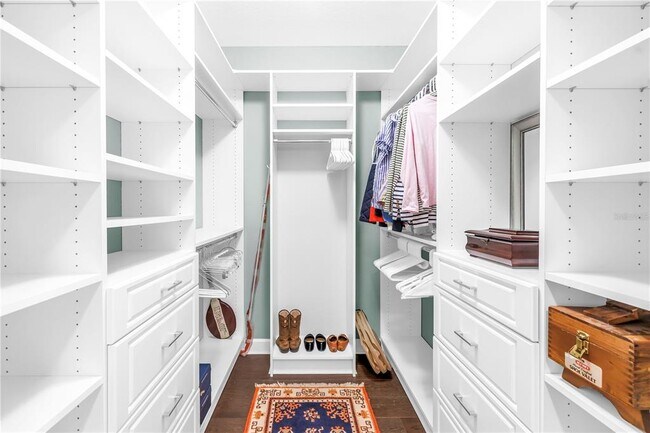 Building Photo - 4801 Osprey Dr S