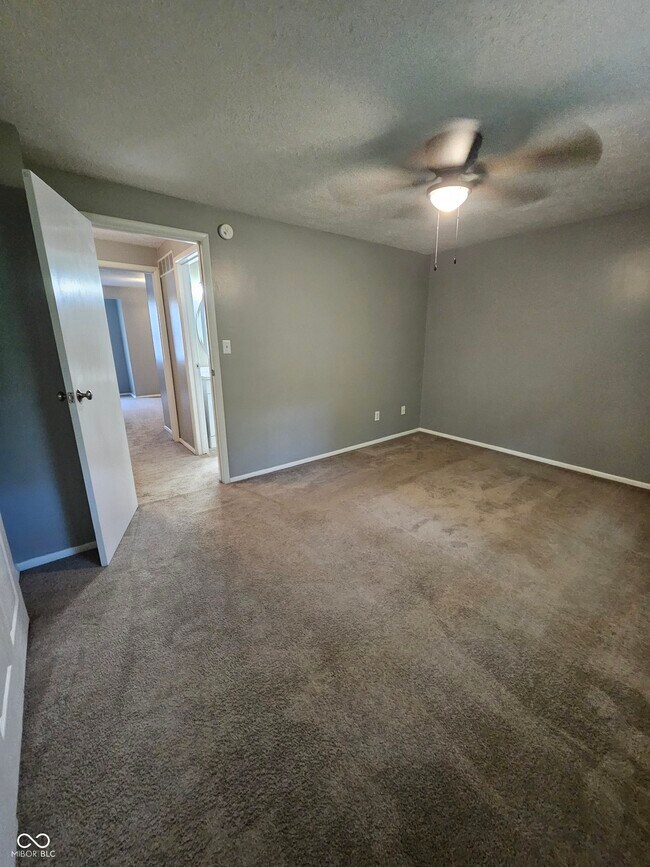 Building Photo - 9459 Timber View Dr
