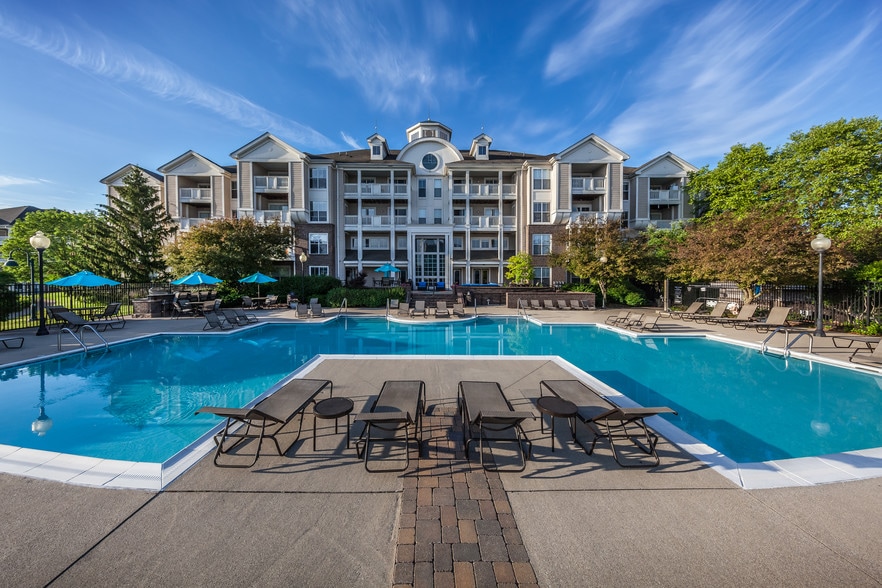 River Crossing Indianapolis, IN Apartment Finder