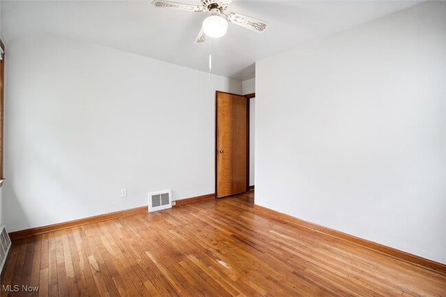Building Photo - 20700 Goller Ave