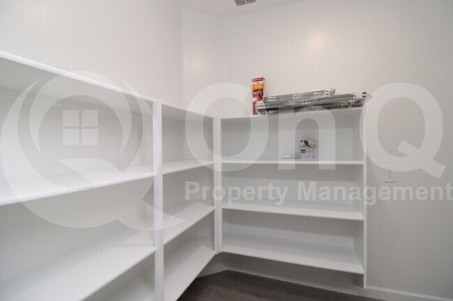 Building Photo - 24195 W Verlea Dr
