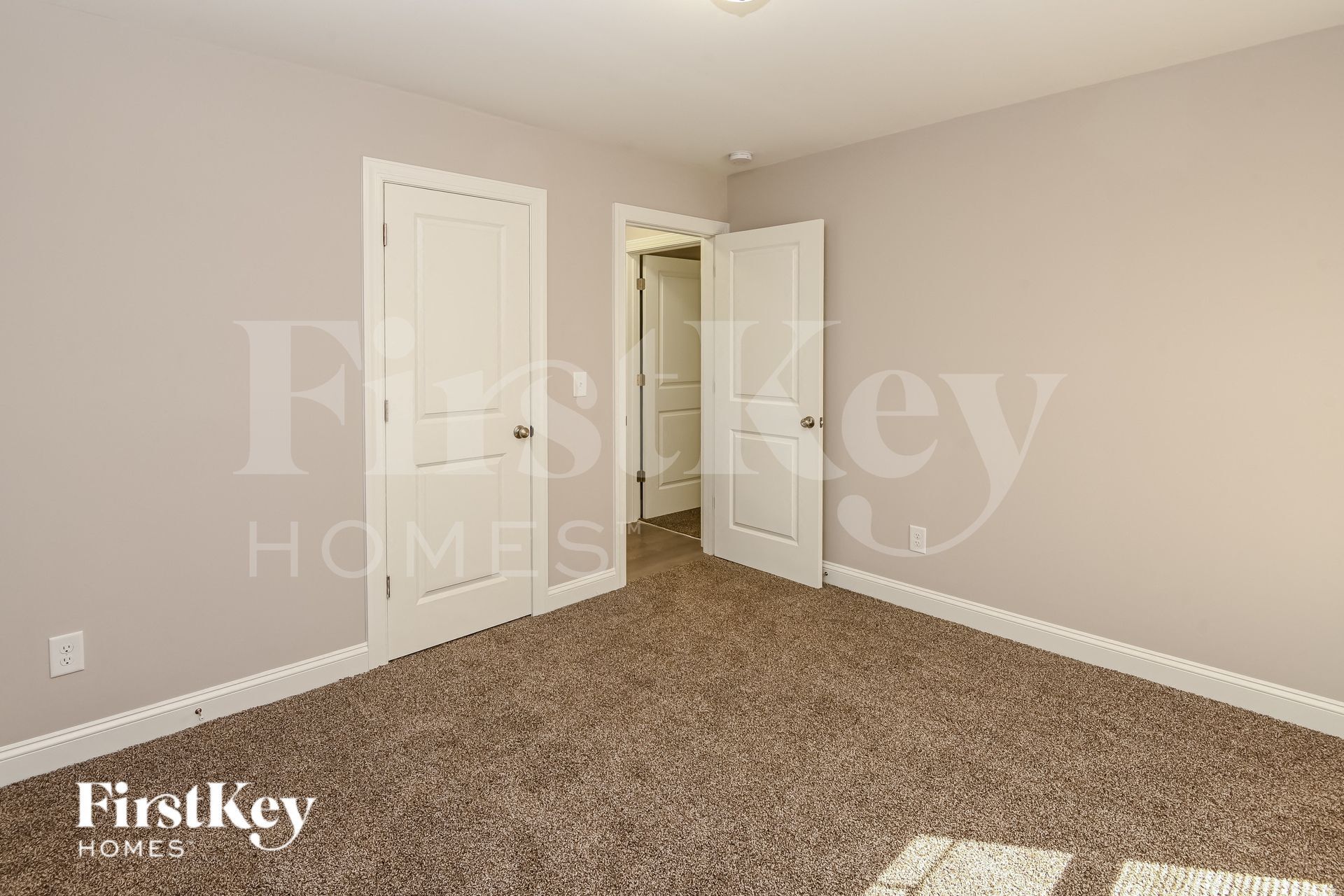 Building Photo - 614 Forest Ridge Rd