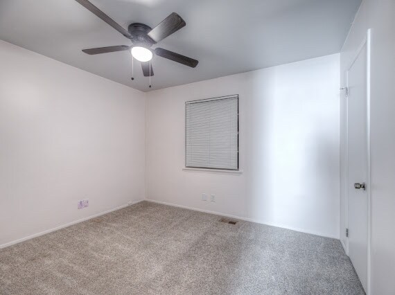 Building Photo - 1131 S 124th E Ave