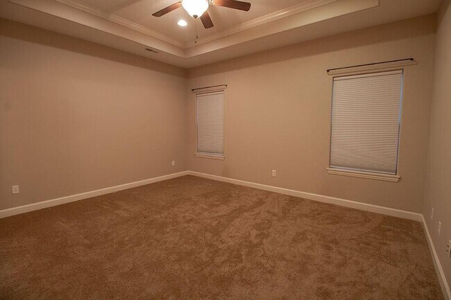 Building Photo - 7413 Rosedown Dr