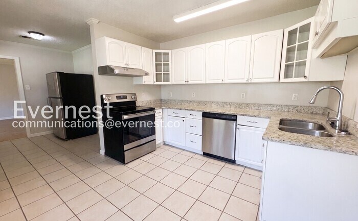 Building Photo - 4508 S Berrypick Ln