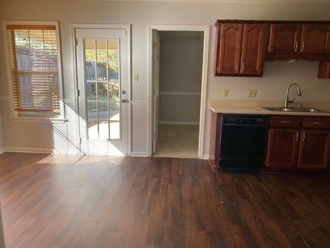 Building Photo - 8276 Red Creek Dr