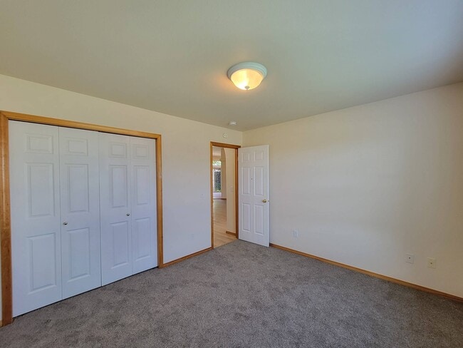 Building Photo - 333 Molokai St
