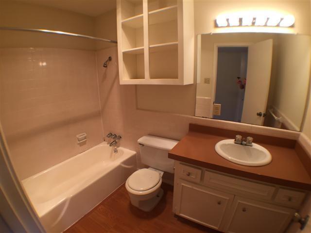 Building Photo - 2404 Longview St