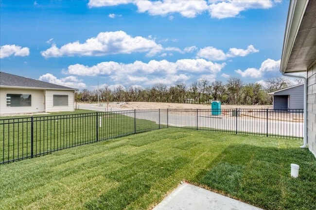 Building Photo - Cypress Glenn Oliver