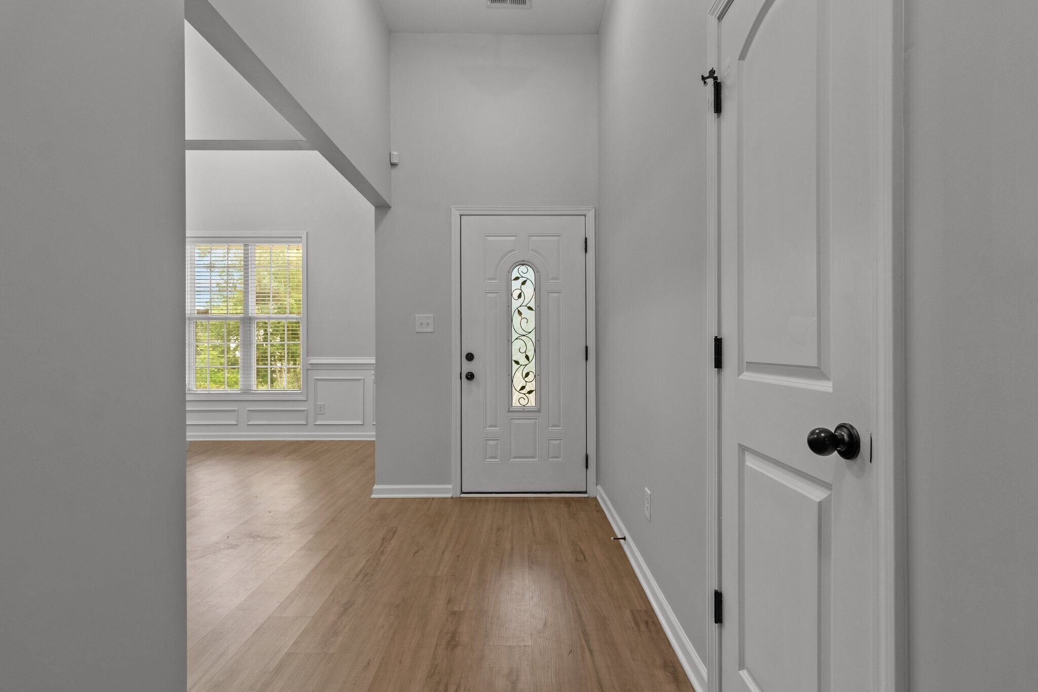 Building Photo - 6471 Chamblee Dr