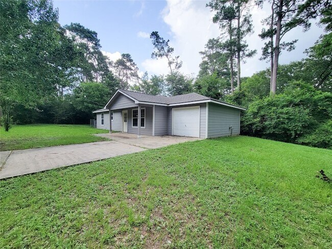 Building Photo - 12700 Royal Green Dr