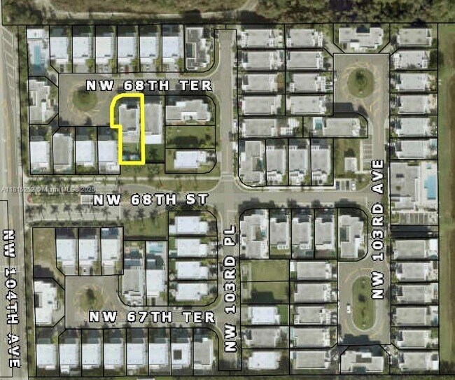 Building Photo - 10360 NW 68th Terrace