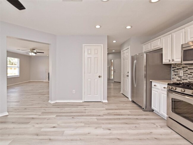 Building Photo - 15708 Opal Fire Dr