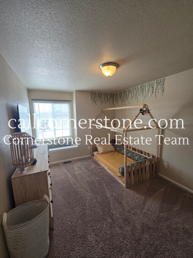Building Photo - 8366 Hardwood Cir