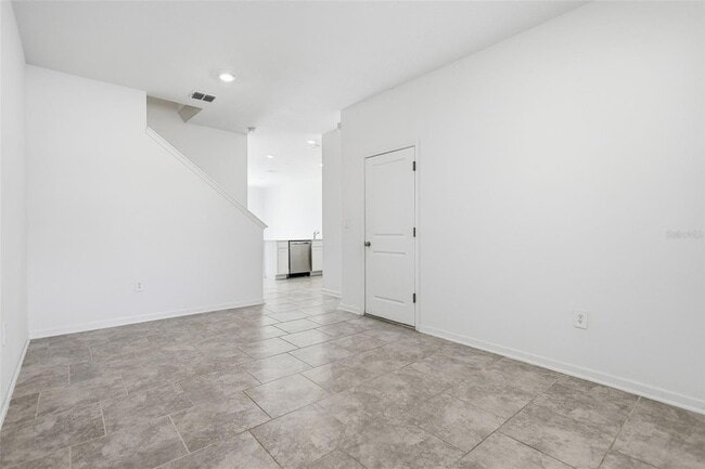 Building Photo - 3303 Laurent Lp