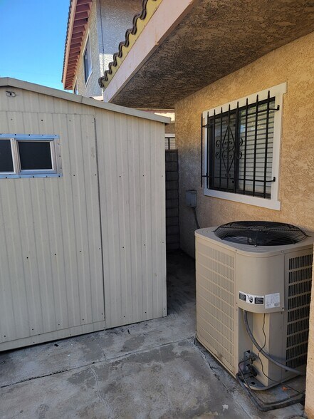 Building Photo - 3831 Bresee Ave