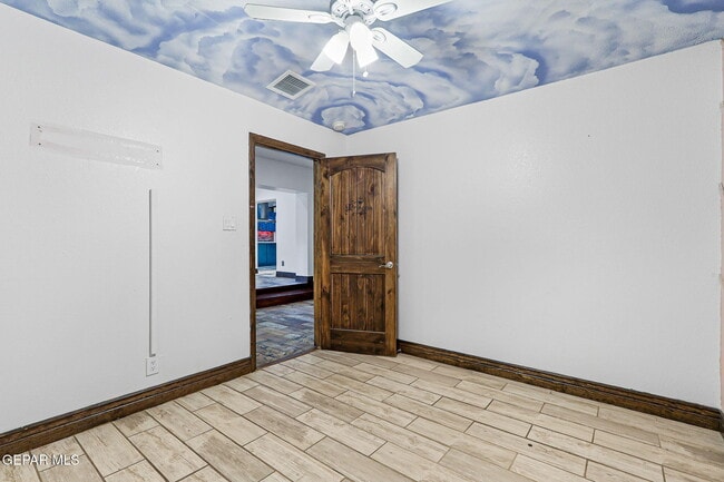 Building Photo - 7716 Wenda Dr