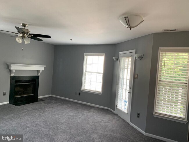 Building Photo - 809 Willings Way