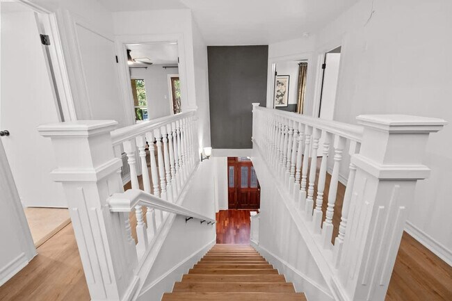 Building Photo - 13702 Yellow Oak Cir