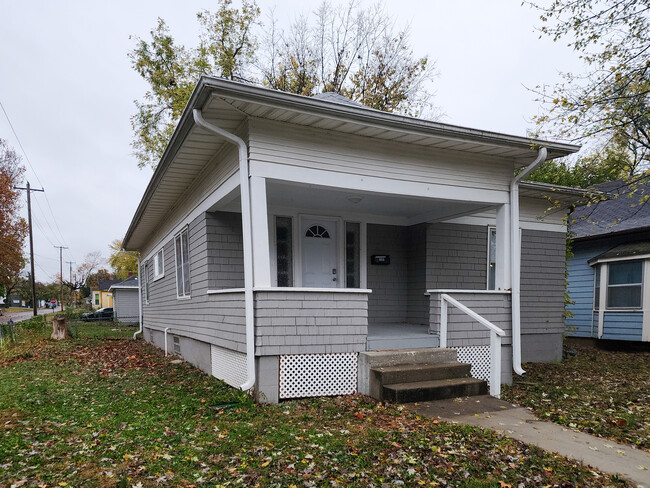 Building Photo - 1101 S Moniteau Ave