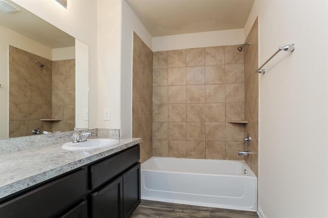 Building Photo - 9622 Franconia Dr