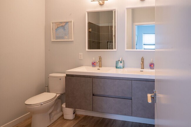 Building Photo - PET FRIENDLY OFF-SEASON RENTAL WITH OCEAN VIEW