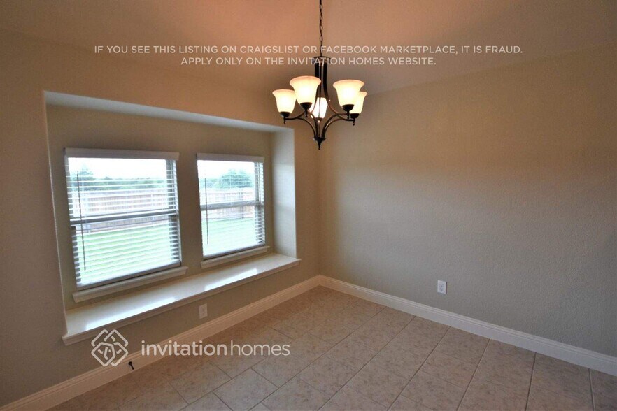 Building Photo - 5629 Park View Dr