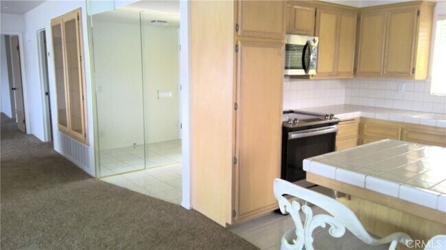 Building Photo - 22310 Canyon Club Dr