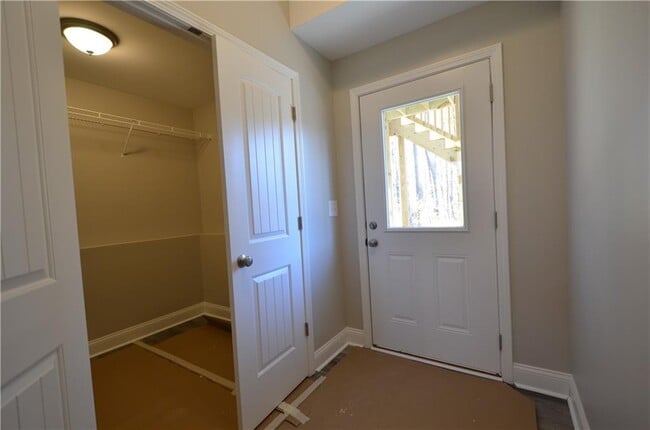 Building Photo - 112 Jade Ln