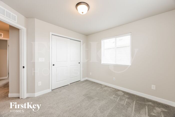 Building Photo - 10153 Luneth Dr