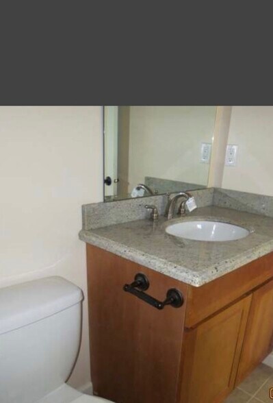 Building Photo - 11118 Paine Field Way