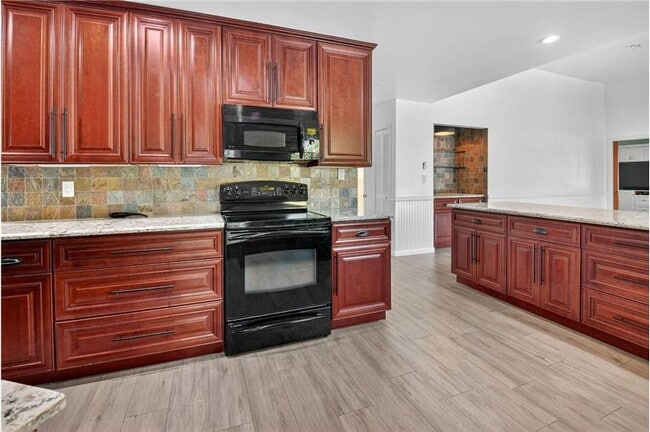 Building Photo - 1599 NW 14th Ave