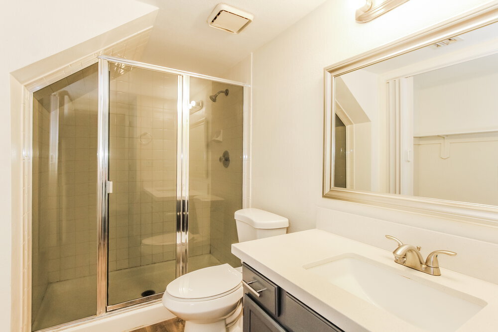 Building Photo - 921 S Val Vista Dr