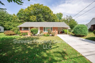 Building Photo - 104 Buckner Ave